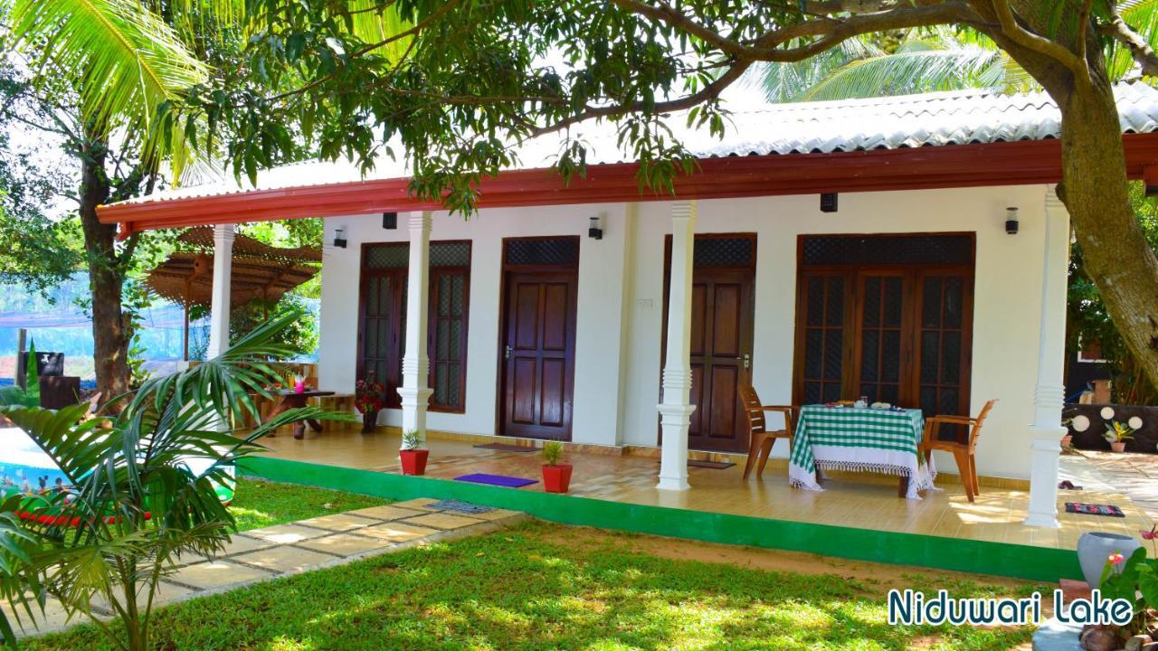 Niduwari Lake Homestay Dambulla Eksteriør billede